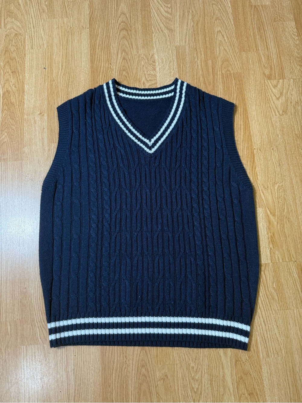 Men's Navy Cable Knit V-Neck Sweater Vest with White Trim - Size L